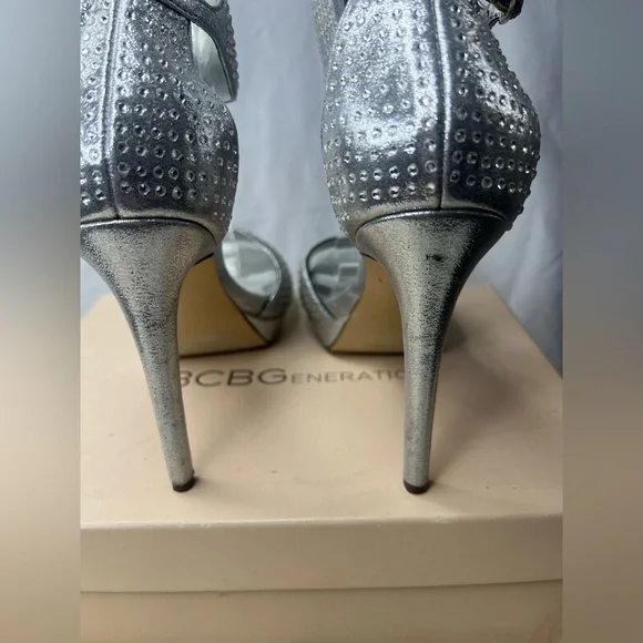 Carlos Santana Heels size 6.5M Silver - Picture 5 of 16